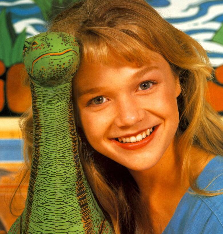  p>阿丽亚娜·理查兹(ariana richards)1979年09月11日出生于美国加