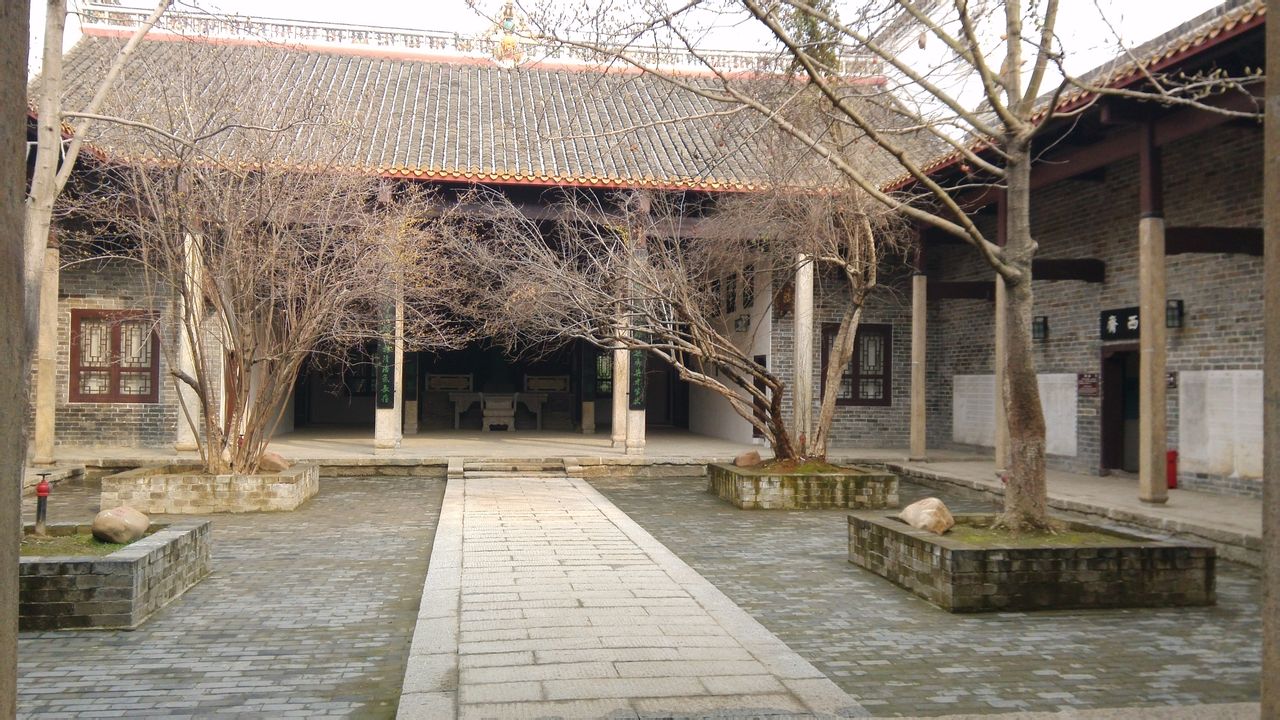 湖南省湘乡市东山学校