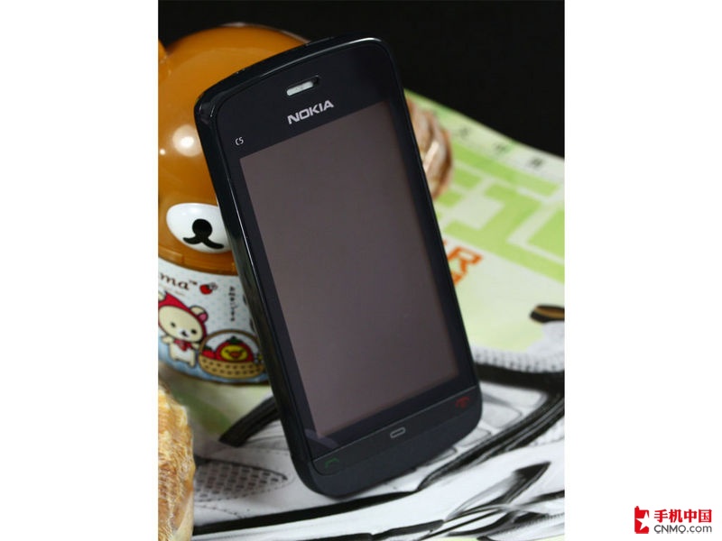  p>诺基亚c5-03这款基于symbianv5系统的智能手机包括一个可定制的主