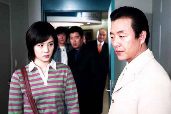  p>《玻璃鞋》是 a href="#">韩国sbs电视台 /a>于2002年3月2日首播的