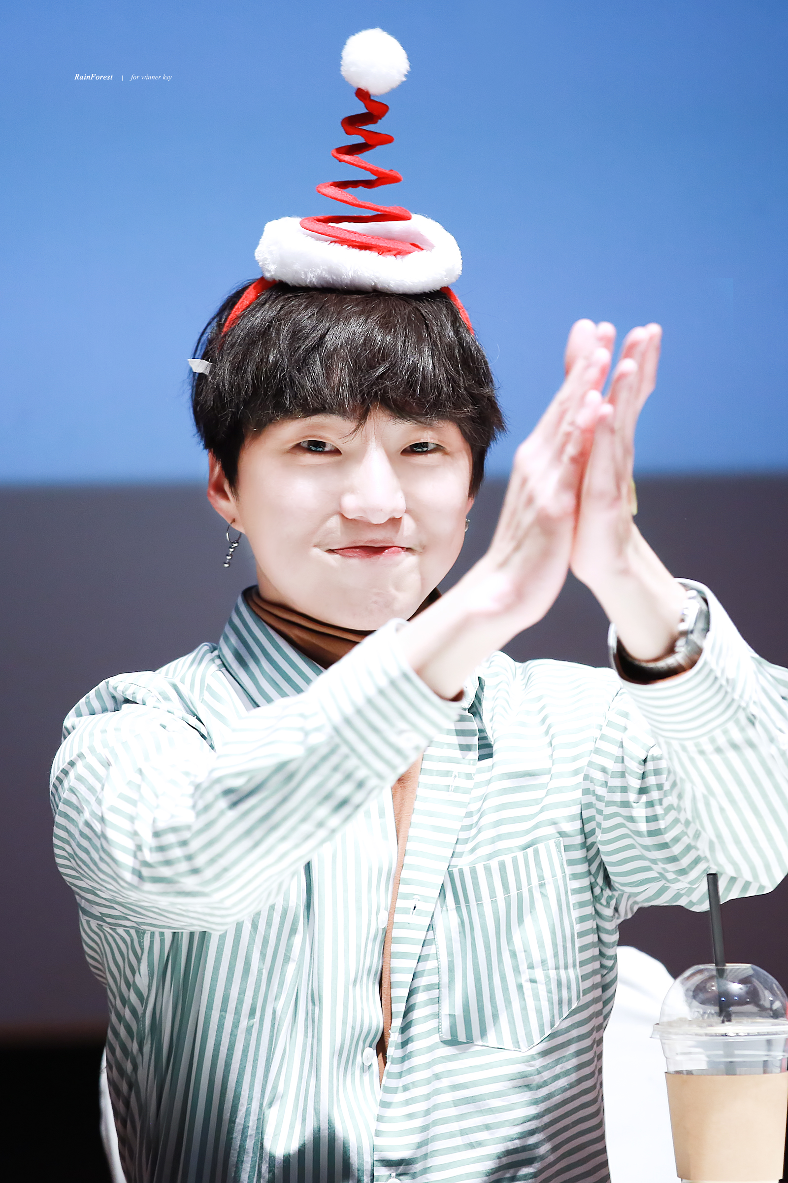  p>姜昇润(         )1994年1月21日出生于韩国釜山,歌手,演员,韩国