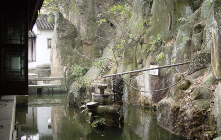  p>白云泉为济南"七十二泉"之一.