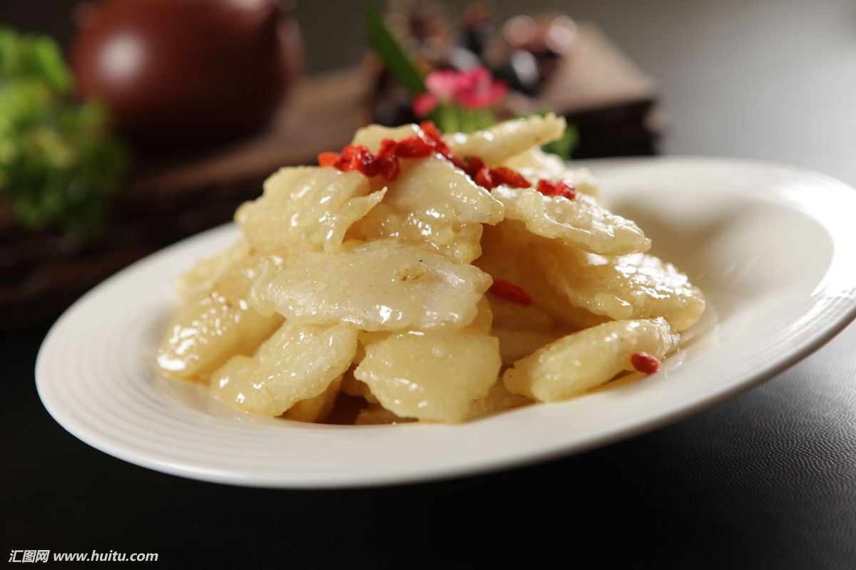  p>奶酪焗山药是一道由山药,黄油,炼乳,奶等做成的美食. /p>