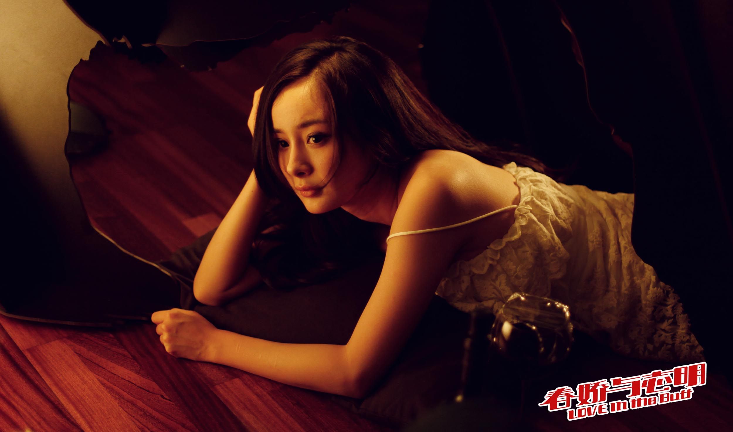  p>杨幂,1986年9月12日出生于北京市,中国内地影视女演员,流行乐歌手