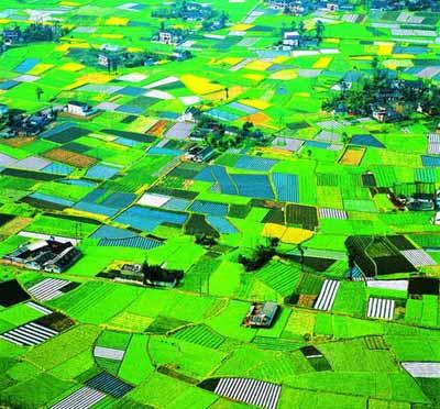  p>四川盆地是 a target="_blank" href="/item/中国四大盆地/2980869