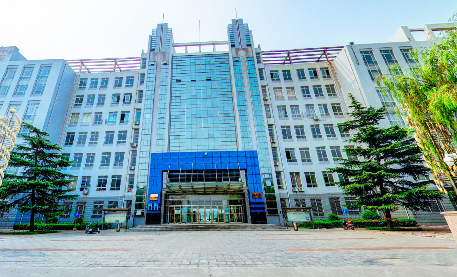  p>焦作大学是经 a target="_blank" href="/item/河南省人民政府