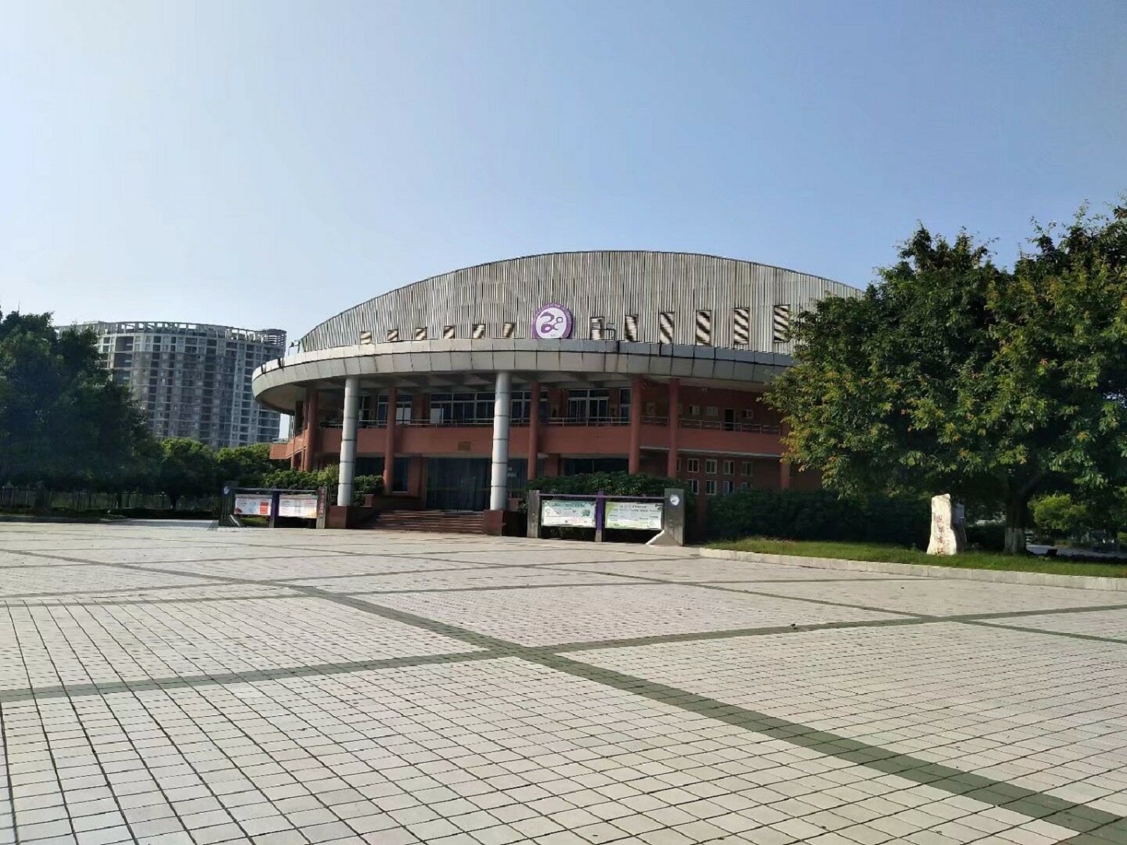 南充高中嘉陵校区