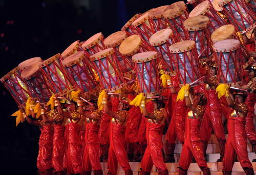  p>蜂鼓是流传在 a target="_blank" href="/item/广西壮族自治区