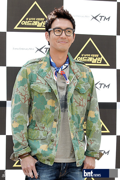  p>崔元英(won-young choi),1976年1月10日出生于韩国,是一名演员