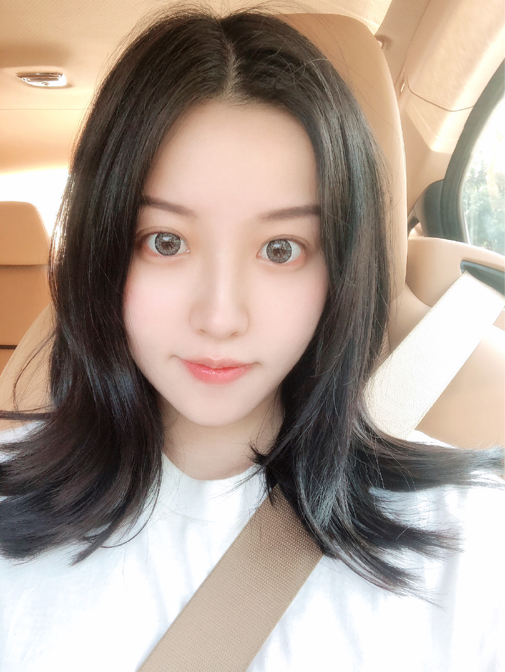 p>葛小允,别名小舞,葛二蛋,原熊猫直播平台网络红人/p>