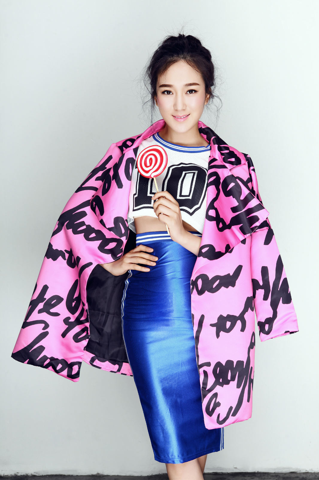  p>《只因为爱你》由 a target="_blank" href="/item/龙梅子">龙梅子