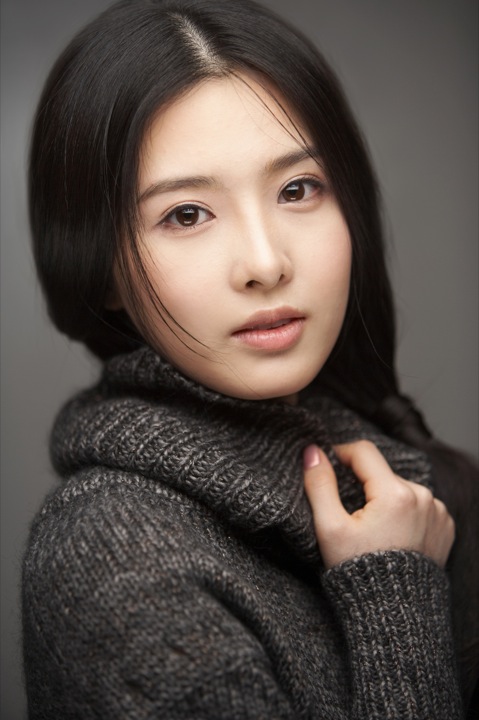  p data-id="gncmzq2ui5">金釉利(kim yuri)
