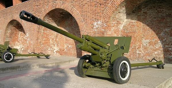  p>zis-3型76毫米加农炮,由格拉宾火炮设计局设计.