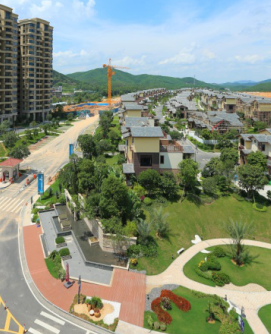 >碧桂园·天麓湖是碧桂园在五邑地区的第十二个项目,位于鹤山市共和镇