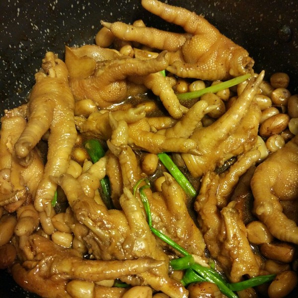 酱油焖鸡脚
