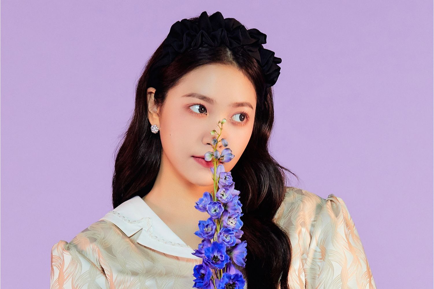  p>金艺琳(yeri),1999年3月5日出生于韩国首尔,韩国女歌手,女子演唱