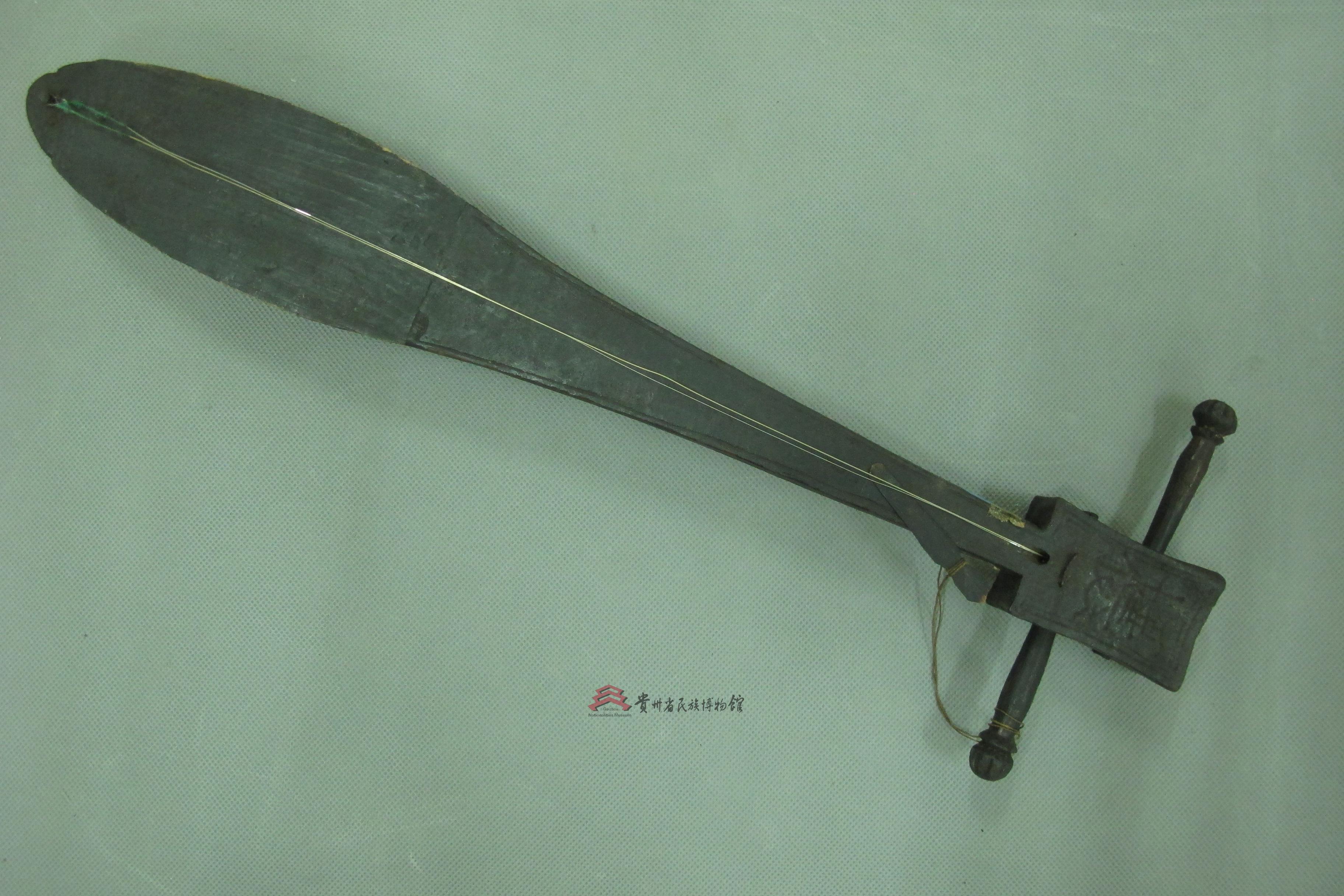 当代榕江牛腿琴