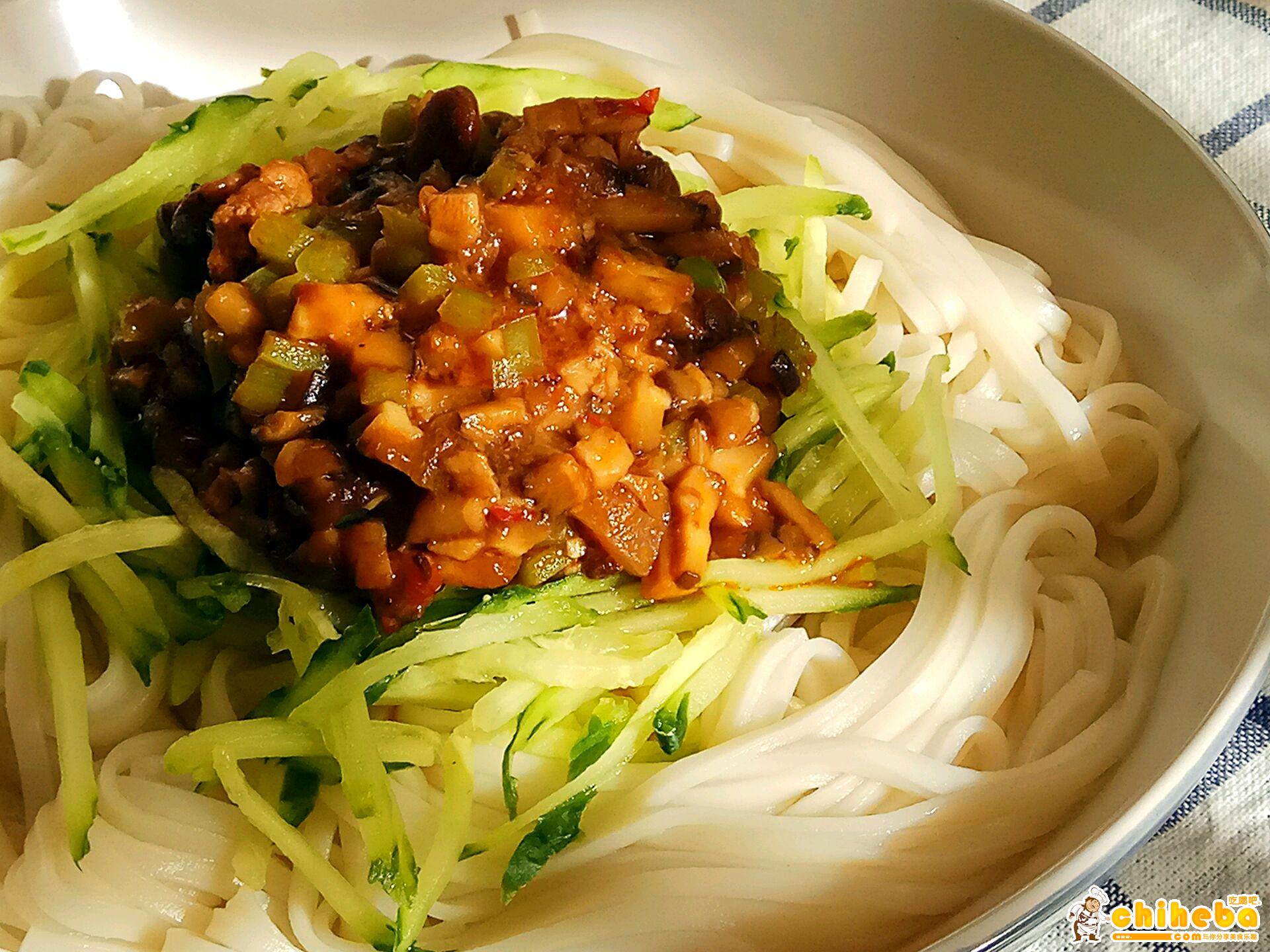 辣肉酱拌面
