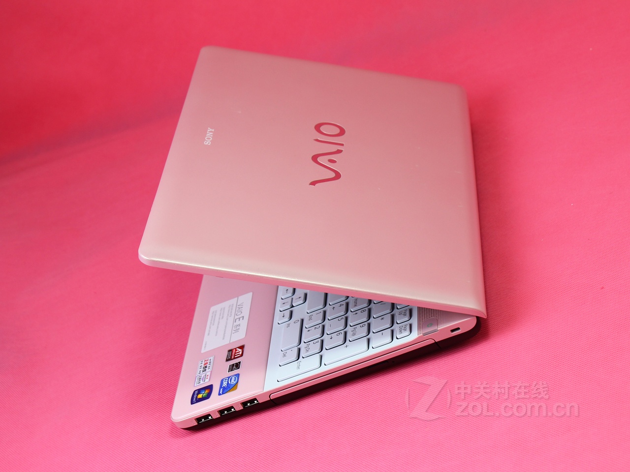 eb37ec/pi(哑光粉)是索尼公司于2010年9月发布的一款家用笔记本电脑