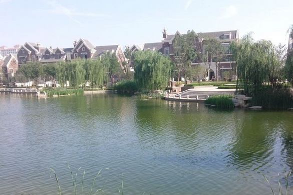  p>重汽莱蒙湖位于济南市章丘章丘,由 a target="_blank" href="/item