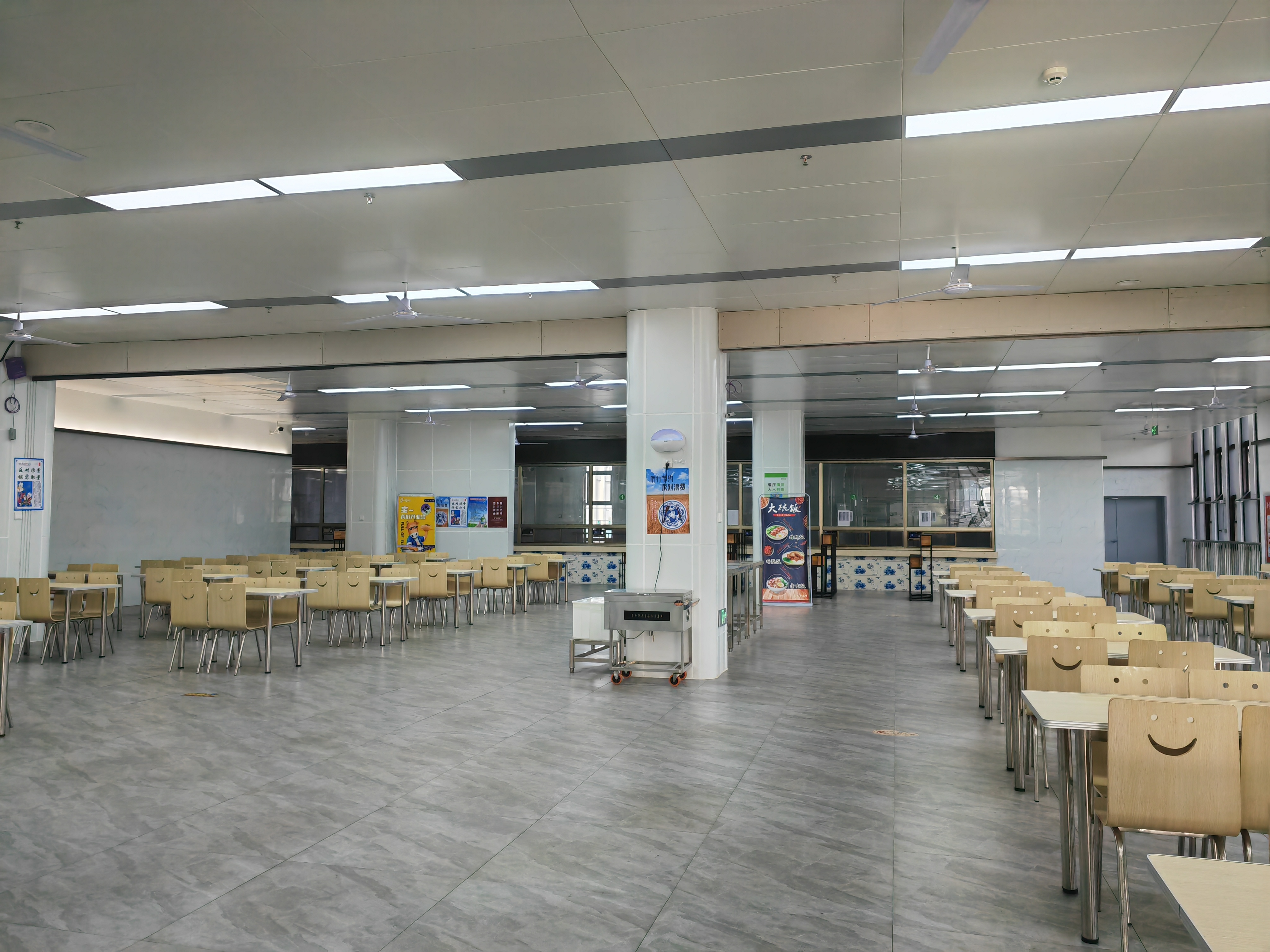  p data-id="gnhglge4bv">南昌十二中创办于1957年,2005年成为江西省