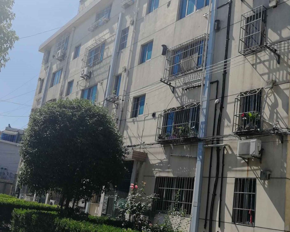  p>商华新村位于上海市青浦金泽,共计房屋170户. /p>