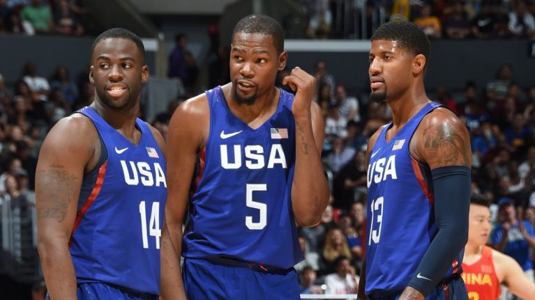  p data-id="gn0epgkv6n">美国国家男篮梦十二队,简称梦十二队,组建于