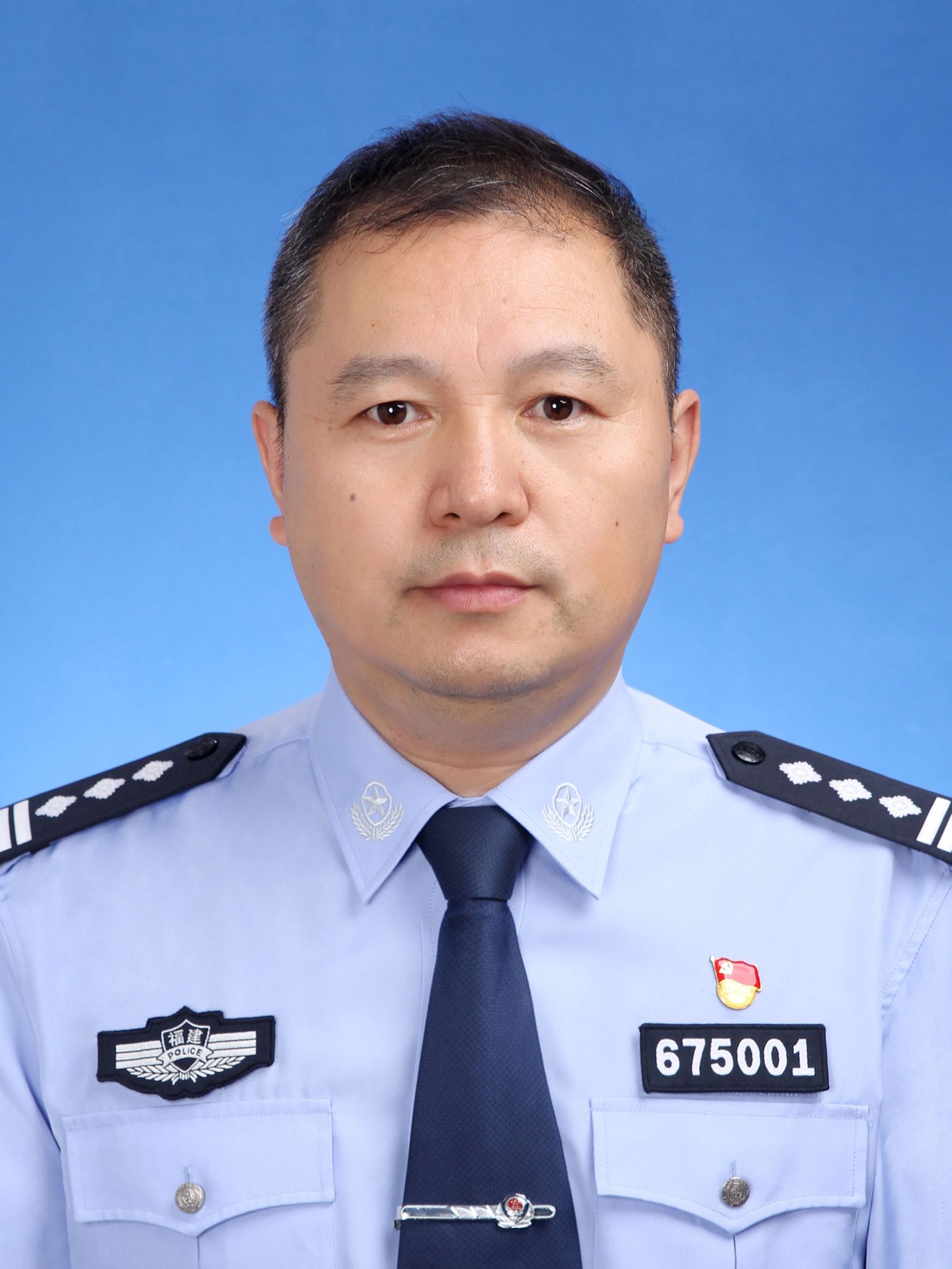  /p> p>现任福建省三明市将乐县人民政府副县长,公安局党委书记,局长.