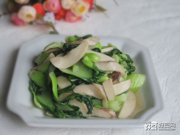 杏鲍菇炒青菜
