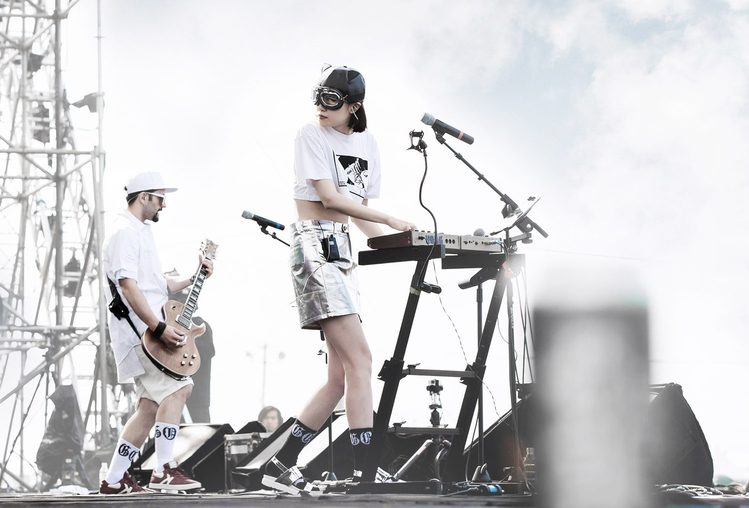  p data-id="gnbwj56cqs">简迷离(gemini),中法跨国男女双人组合,由