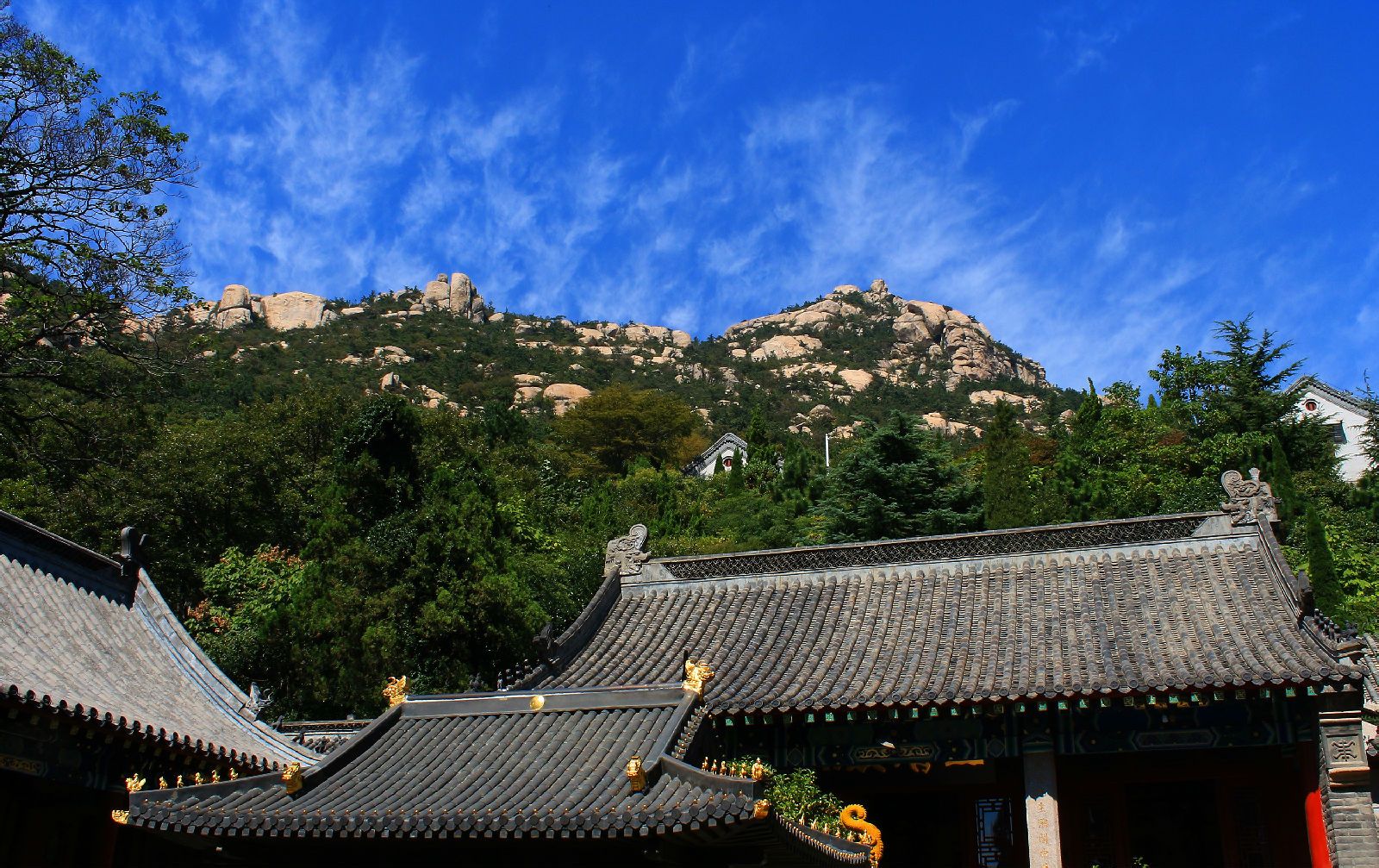  p>太清宫位于山东省青岛市崂山区,是青岛历史最悠久,规模最大的一处