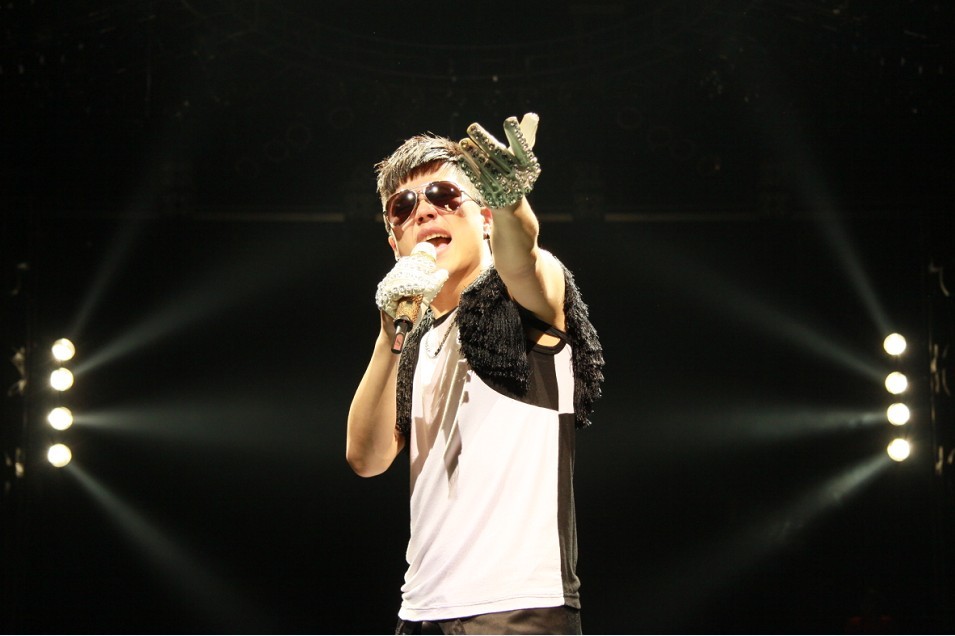  p data-id="gnwo8sjvg2">赵文,男,出生于198