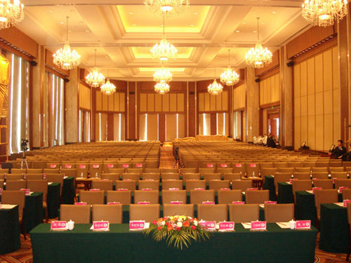  p>佛山哥顿酒店是一家位于大佛山-顺德-容桂中心板块的中轴线-容桂