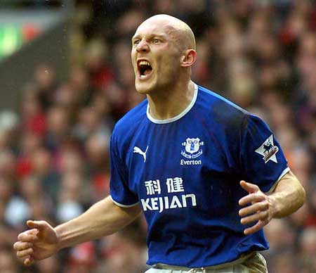  p>托马斯·格拉维森(thomas gravesen),1976年3月11日出生于丹麦