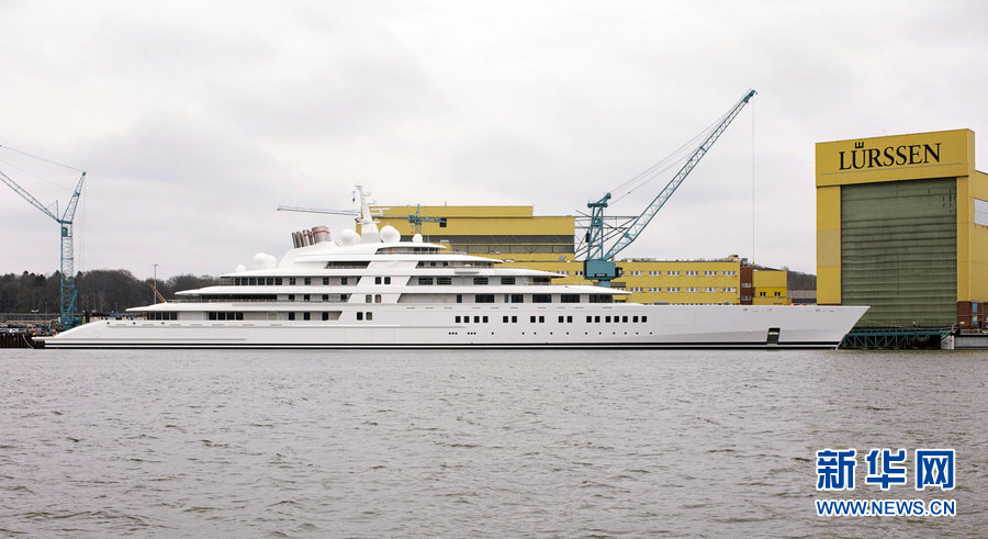  p data-id="gnbk1284f0">阿扎姆号(azzam)游艇 ,由德国"卢尔森"造船