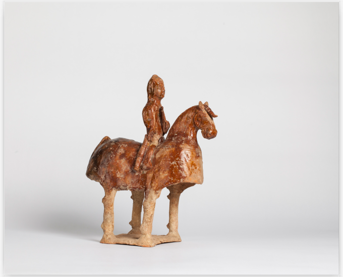 唐代诗人南卓00羯鼓录>曾有诗句"不是青州石末,即是鲁山花瓷"赞美