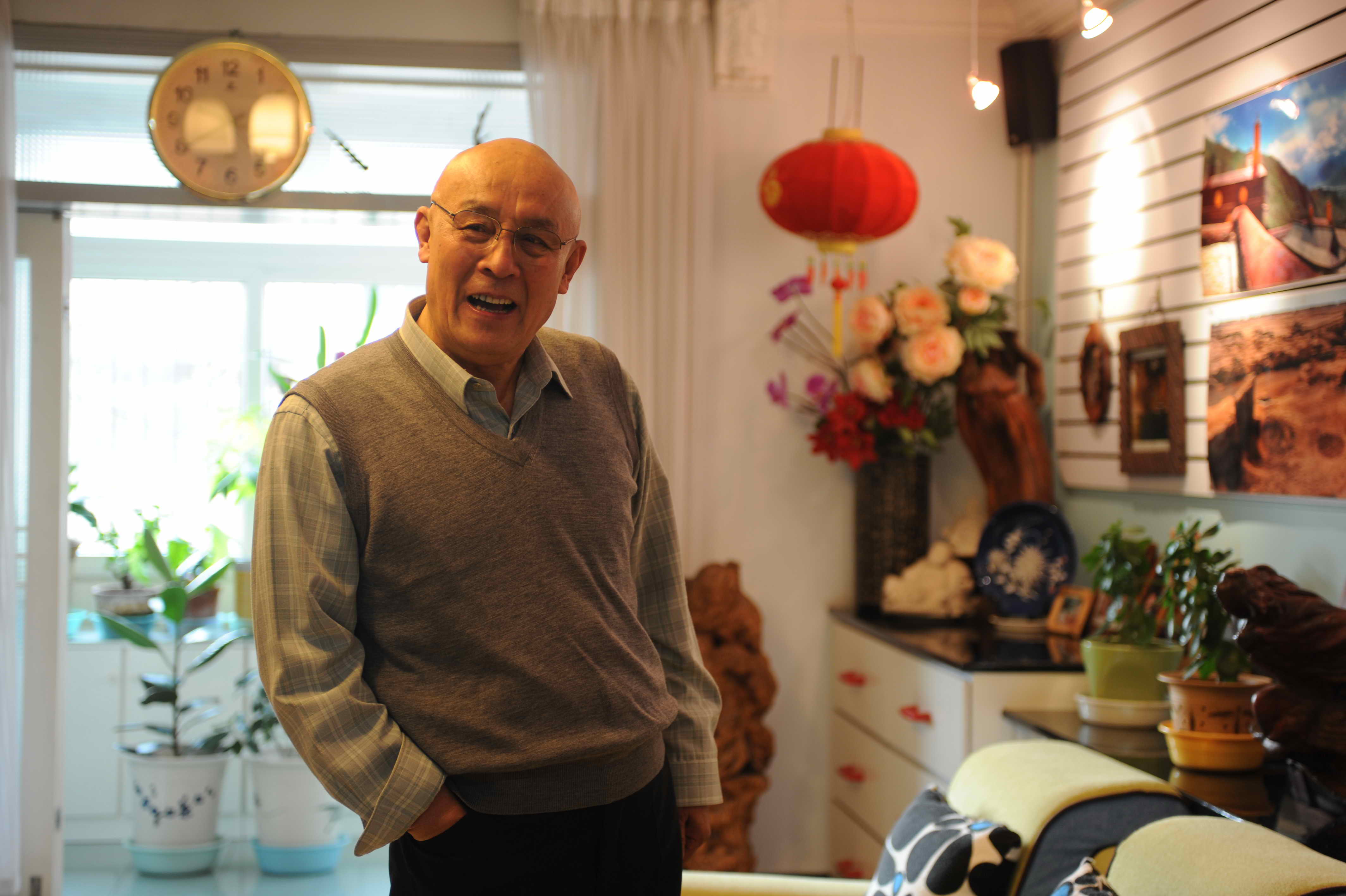  p>许还山,1937年7月13日出生于江西省景德镇市乐平市,毕业于 a