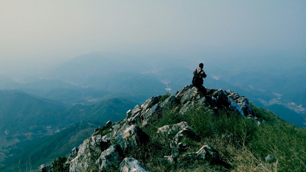 p data-id="tcpzap9xqjlz">大云山,俗名大牛山,古名邪姜山,又名白云峰