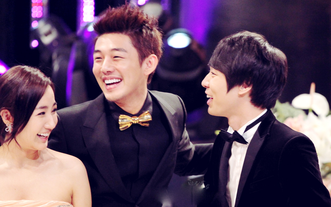  p>刘亚仁 i>(         ,yoo ah in) /i>,1986年10月6日出生于韩国