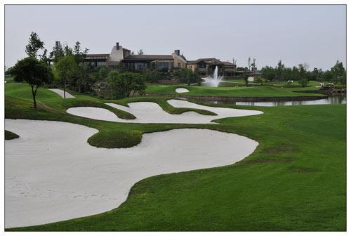 golf club),是西南,西北地区唯一的一家顶尖级高尔夫球场