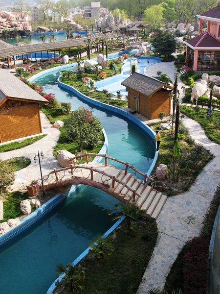 金孔雀温泉度假村