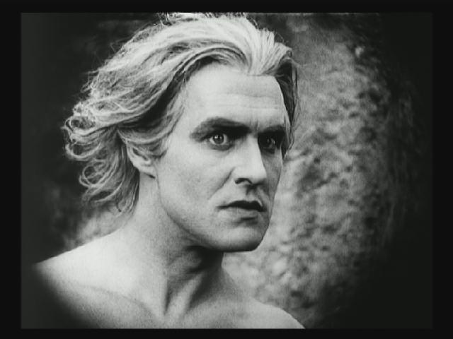  p>《尼伯龙根之歌》是 a target="_blank" href="/item/弗里茨·朗">