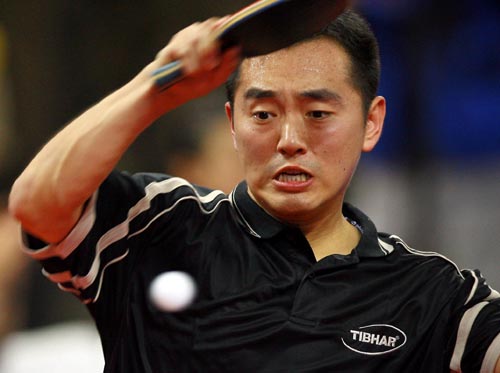  p>孔令辉,男,汉族,1975年10月18日出生于黑龙江省哈尔滨市,中国乒乓