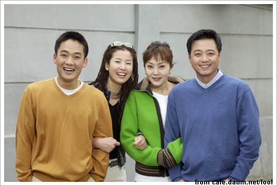  p>《天定情缘》讲述的是天性善良,性格刚强的黄壮浩出生于1977年7月7