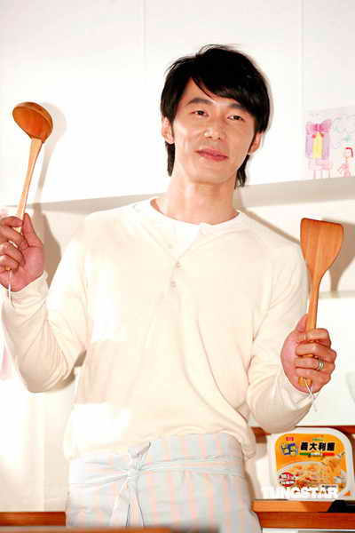  p>李李仁,1974年1月6日出生于台湾,中国台湾男演员,歌手,主持人.