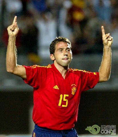  p>劳尔·塔穆多,1977年10月19日出生于西班牙,西班牙足球运动员,场