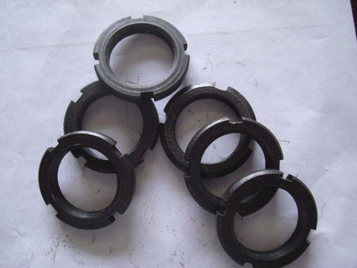  p>圆螺母常与 a target="_blank" href="/item/圆螺母用止动垫圈