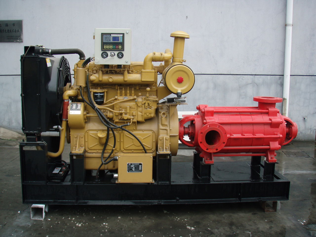  p>柴油机水泵泛指以柴油机为动力,泵组通过弹性联轴器由柴油机驱动