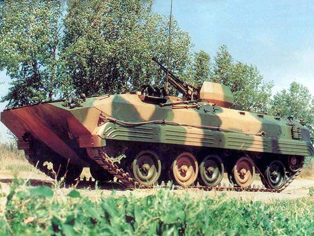 90式履带装甲车