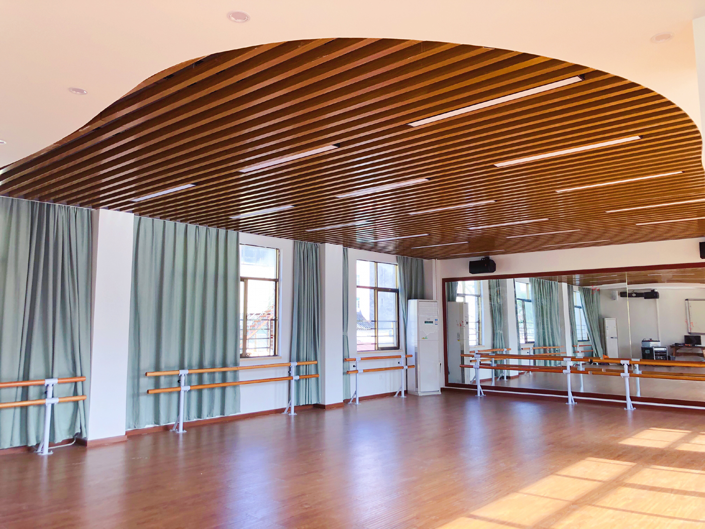  p>深圳市龙华区广培小学创办于1912年,原名广培学校,是深圳市历史最